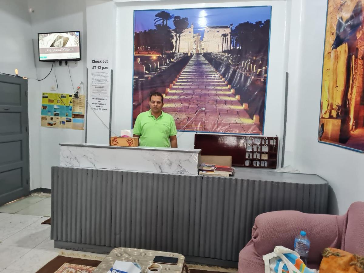Grand Hotel &Hostel Louxor Extérieur photo